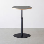 THE CAFE TABLE / リノリウム 全24色　Black Steel 1本脚 × ラウンド φ61 - 70