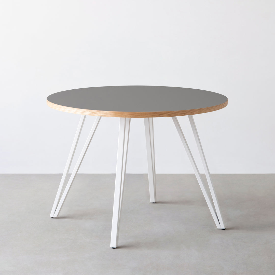 Kanademono THE CAFE TABLE リノリウム 4pin THE CAFE TABLE / リノリウム Black Steel 4pin × スクエア 60