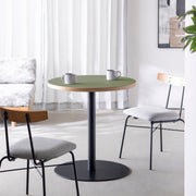 THE CAFE TABLE / リノリウム 全24色　Black Steel 1本脚 × ラウンド φ61 - 70