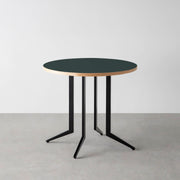 THE CAFE TABLE / リノリウム 全24色　Black Steel 4本脚 × ラウンド φ61 - 80