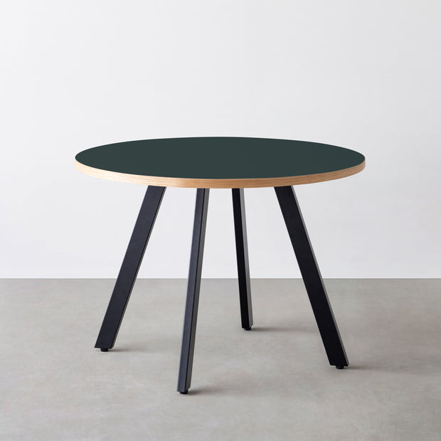 THE CAFE TABLE / リノリウム 全24色　Black Steel 4本脚 × ラウンド φ81 - 100