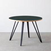 THE CAFE TABLE / リノリウム 全24色　Black Steel 4本脚 × ラウンド φ81 - 100