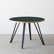 THE CAFE TABLE / リノリウム 全24色　Black Steel 4本脚 × ラウンド φ81 - 100