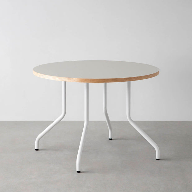THE CAFE TABLE / リノリウム 全24色　White Steel 4本脚 × ラウンド φ81 - 100