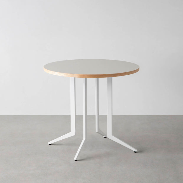 THE CAFE TABLE / リノリウム 全24色　White Steel 4本脚 × ラウンド φ61 - 80