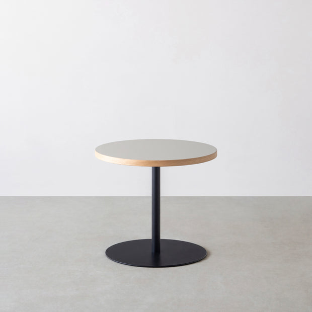 THE CAFE TABLE / リノリウム 全24色　Black Steel 1本脚 × ラウンド φ50 - 60