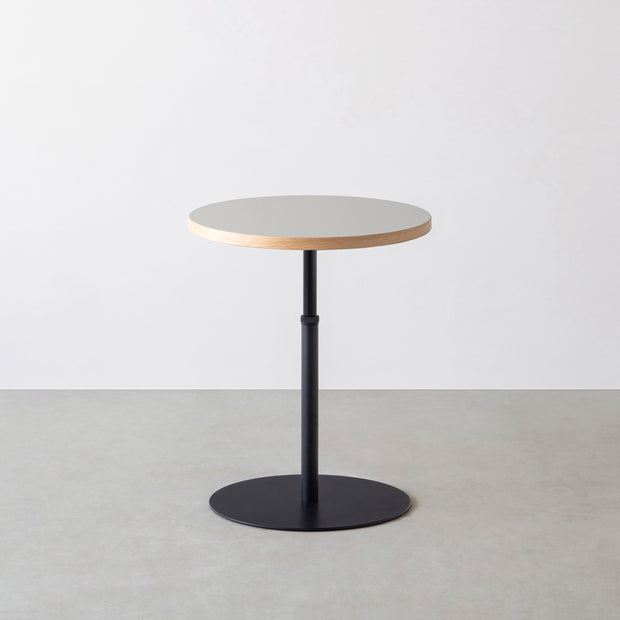 THE CAFE TABLE / リノリウム 全24色　Black Steel 1本脚 × ラウンド φ50 - 60