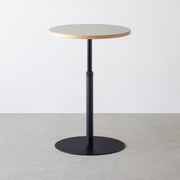 THE CAFE TABLE / リノリウム 全24色　Black Steel 1本脚 × ラウンド φ61 - 70