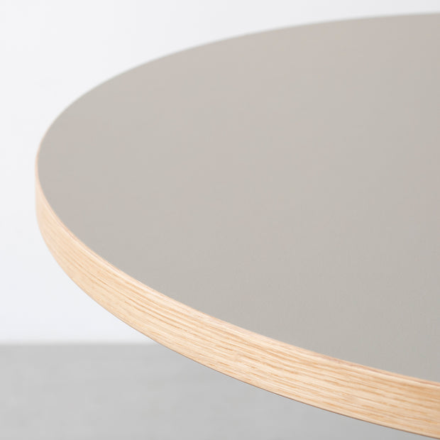 THE CAFE TABLE / リノリウム 全24色　Stainless 4本脚 × ラウンド φ81 - 100