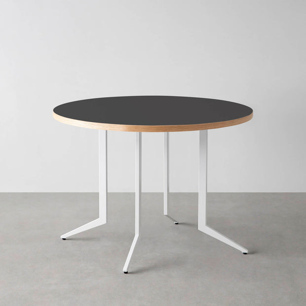 THE CAFE TABLE / リノリウム 全24色　White Steel 4本脚 × ラウンド φ81 - 100