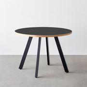 THE CAFE TABLE / リノリウム 全24色　Black Steel 4本脚 × ラウンド φ81 - 100