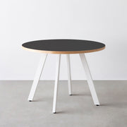 THE CAFE TABLE / リノリウム 全24色　White Steel 4本脚 × ラウンド φ81 - 100