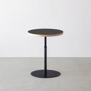 THE CAFE TABLE / リノリウム 全24色　Black Steel 1本脚 × ラウンド φ50 - 60