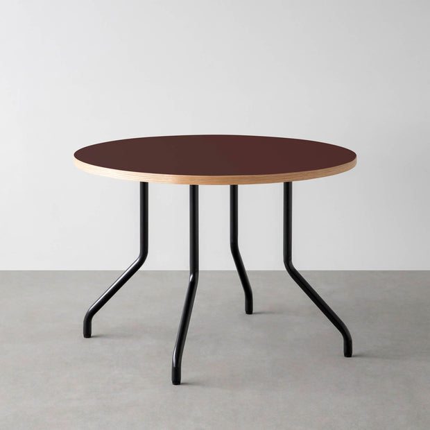 THE CAFE TABLE / リノリウム 全24色　Black Steel 4本脚 × ラウンド φ81 - 100