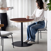 THE CAFE TABLE / リノリウム 全24色　Black Steel 1本脚 × ラウンド φ61 - 70