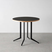 THE CAFE TABLE / リノリウム 全24色　Black Steel 4本脚 × ラウンド φ61 - 80