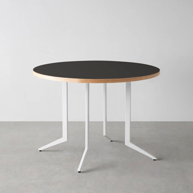 THE CAFE TABLE / リノリウム 全24色　White Steel 4本脚 × ラウンド φ81 - 100