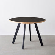 THE CAFE TABLE / リノリウム 全24色　Black Steel 4本脚 × ラウンド φ81 - 100