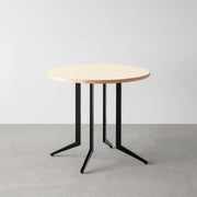 THE CAFE TABLE / リノリウム 全24色　Black Steel 4本脚 × ラウンド φ61 - 80