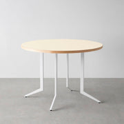 THE CAFE TABLE / リノリウム 全24色　White Steel 4本脚 × ラウンド φ81 - 100