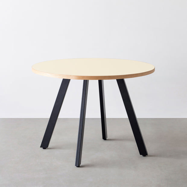 THE CAFE TABLE / リノリウム 全24色　Black Steel 4本脚 × ラウンド φ81 - 100