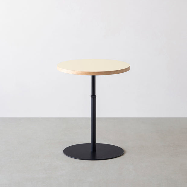 THE CAFE TABLE / リノリウム 全24色　Black Steel 1本脚 × ラウンド φ50 - 60