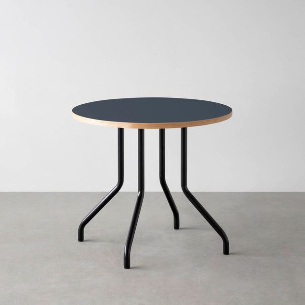 THE CAFE TABLE / リノリウム 全24色　Black Steel 4本脚 × ラウンド φ61 - 80
