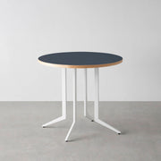 THE CAFE TABLE / リノリウム 全24色　White Steel 4本脚 × ラウンド φ61 - 80