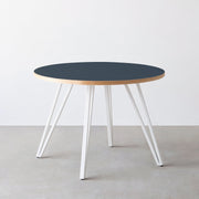 THE CAFE TABLE / リノリウム 全24色　White Steel 4本脚 × ラウンド φ81 - 100