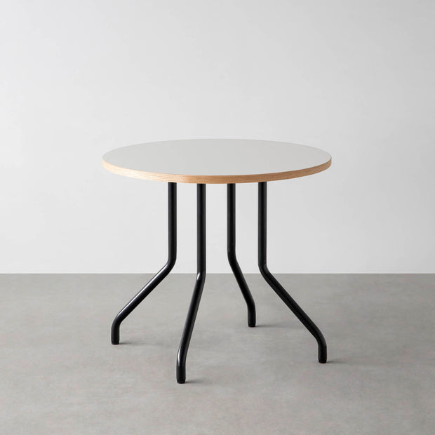 THE CAFE TABLE / リノリウム 全24色　Black Steel 4本脚 × ラウンド φ61 - 80