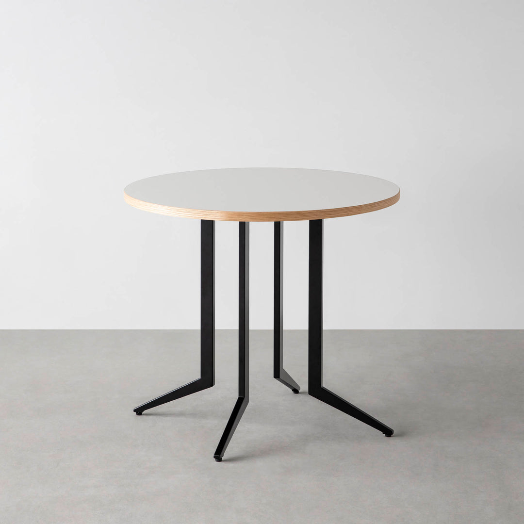 THE CAFE TABLE / リノリウム 全32色 Black Steel 4本脚 × ラウンド