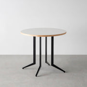 THE CAFE TABLE / リノリウム 全24色　Black Steel 4本脚 × ラウンド φ61 - 80