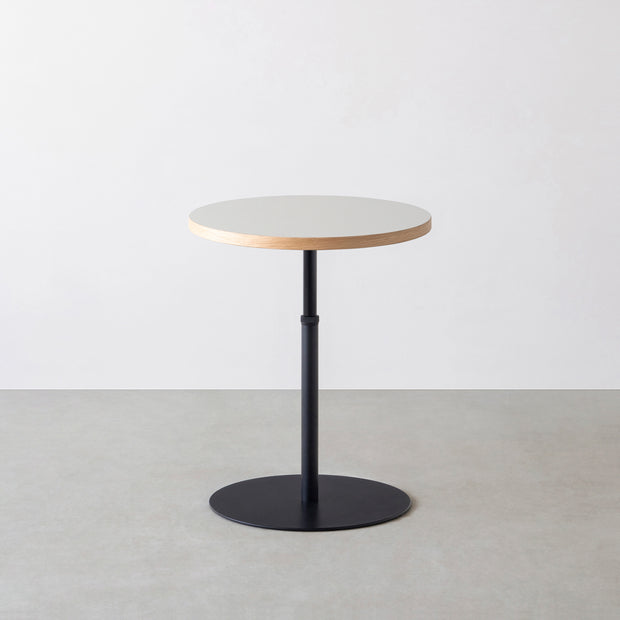 THE CAFE TABLE / リノリウム 全24色　Black Steel 1本脚 × ラウンド φ50 - 60