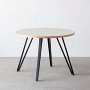 THE CAFE TABLE / リノリウム 全24色　Black Steel 4本脚 × ラウンド φ81 - 100
