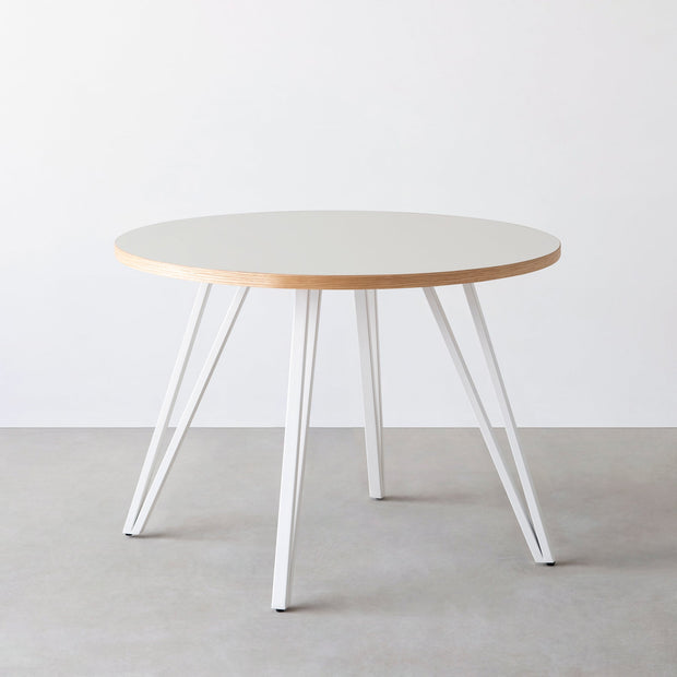 THE CAFE TABLE / リノリウム 全24色　White Steel 4本脚 × ラウンド φ81 - 100