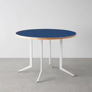 THE CAFE TABLE / リノリウム 全24色　White Steel 4本脚 × ラウンド φ81 - 100