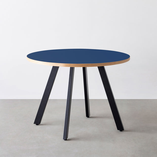 THE CAFE TABLE / リノリウム 全24色　Black Steel 4本脚 × ラウンド φ81 - 100