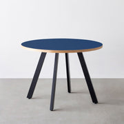 THE CAFE TABLE / リノリウム 全24色　Black Steel 4本脚 × ラウンド φ81 - 100