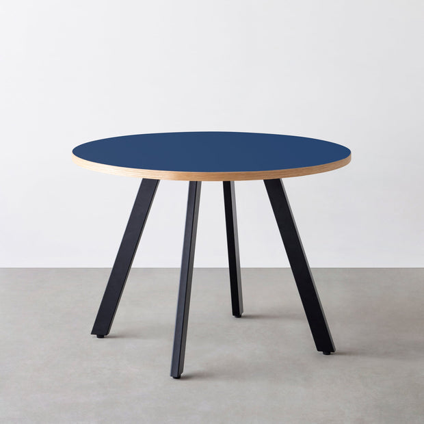 THE CAFE TABLE / リノリウム 全24色　Black Steel 4本脚 × ラウンド φ81 - 100