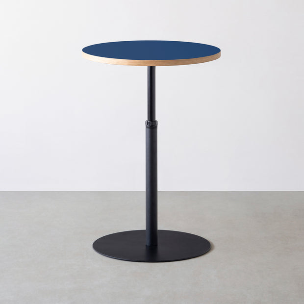 THE CAFE TABLE / リノリウム 全24色　Black Steel 1本脚 × ラウンド φ61 - 70