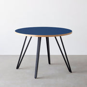 THE CAFE TABLE / リノリウム 全24色　Black Steel 4本脚 × ラウンド φ81 - 100