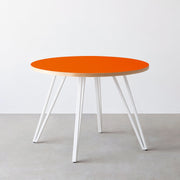 THE CAFE TABLE / リノリウム 全24色　White Steel 4本脚 × ラウンド φ81 - 100