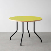 THE CAFE TABLE / リノリウム 全24色　Black Steel 4本脚 × ラウンド φ81 - 100
