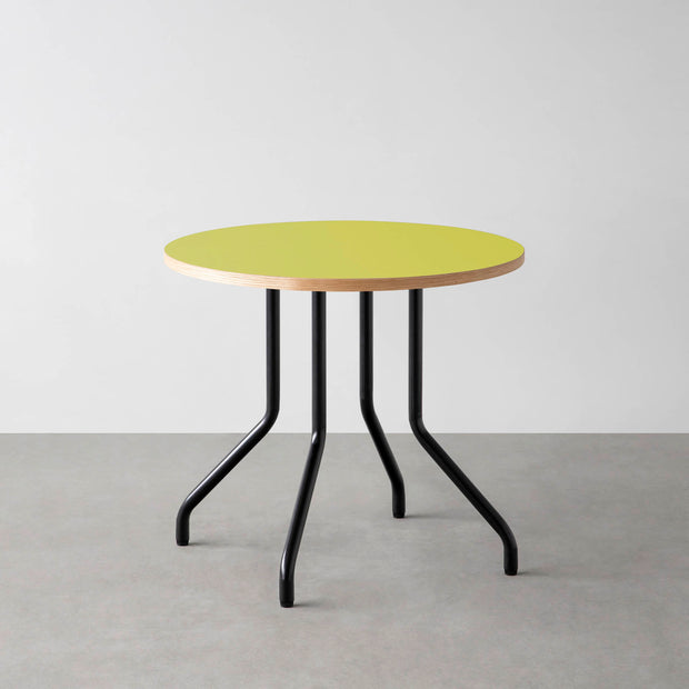 THE CAFE TABLE / リノリウム 全24色　Black Steel 4本脚 × ラウンド φ61 - 80