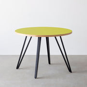 THE CAFE TABLE / リノリウム 全24色　Black Steel 4本脚 × ラウンド φ81 - 100