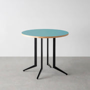 THE CAFE TABLE / リノリウム 全24色　Black Steel 4本脚 × ラウンド φ61 - 80