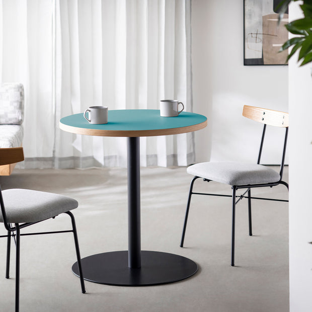 THE CAFE TABLE / リノリウム 全24色　Black Steel 1本脚 × ラウンド φ61 - 70