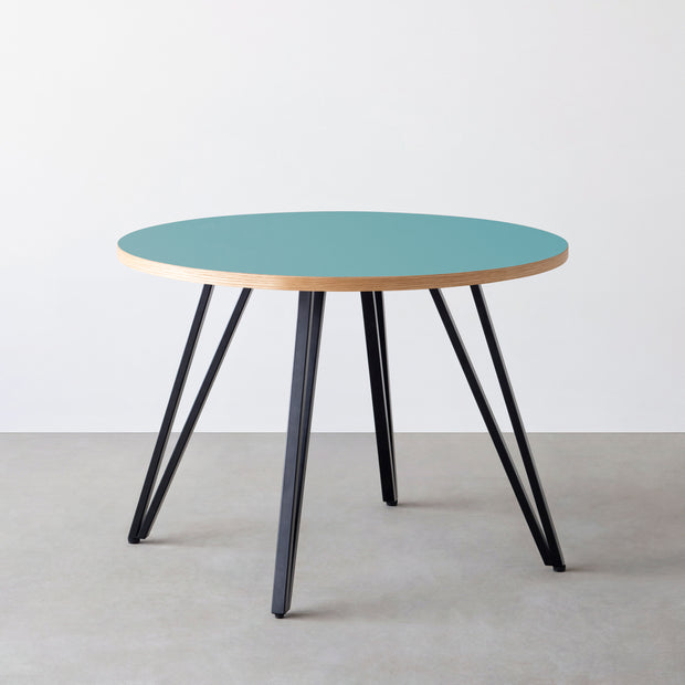 THE CAFE TABLE / リノリウム 全24色　Black Steel 4本脚 × ラウンド φ81 - 100