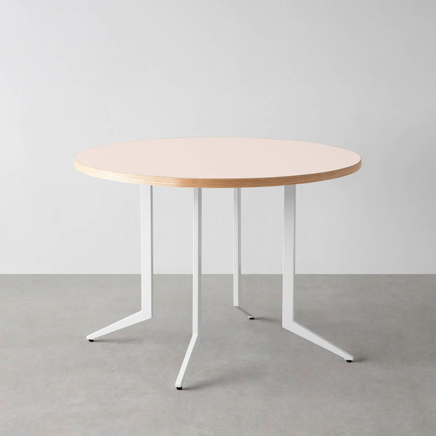 THE CAFE TABLE / リノリウム 全24色　White Steel 4本脚 × ラウンド φ81 - 100