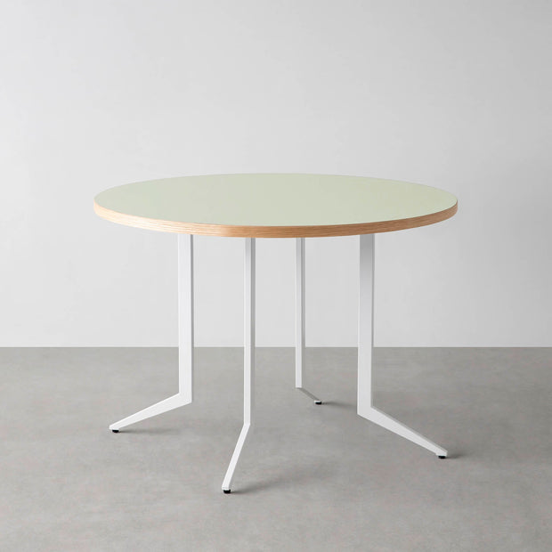 THE CAFE TABLE / リノリウム 全24色　White Steel 4本脚 × ラウンド φ81 - 100